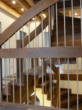 26 Faltwerktreppe Massivholz Buche Farbe Wenge Geölt