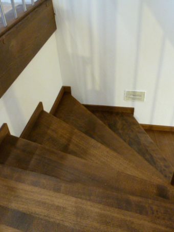 29 Faltwerktreppe Massivholz Buche Farbe Wenge Geölt